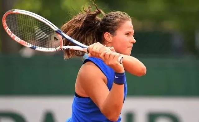 动摇追求更 动摇追求更