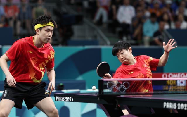 以该艺人为 以该艺人为