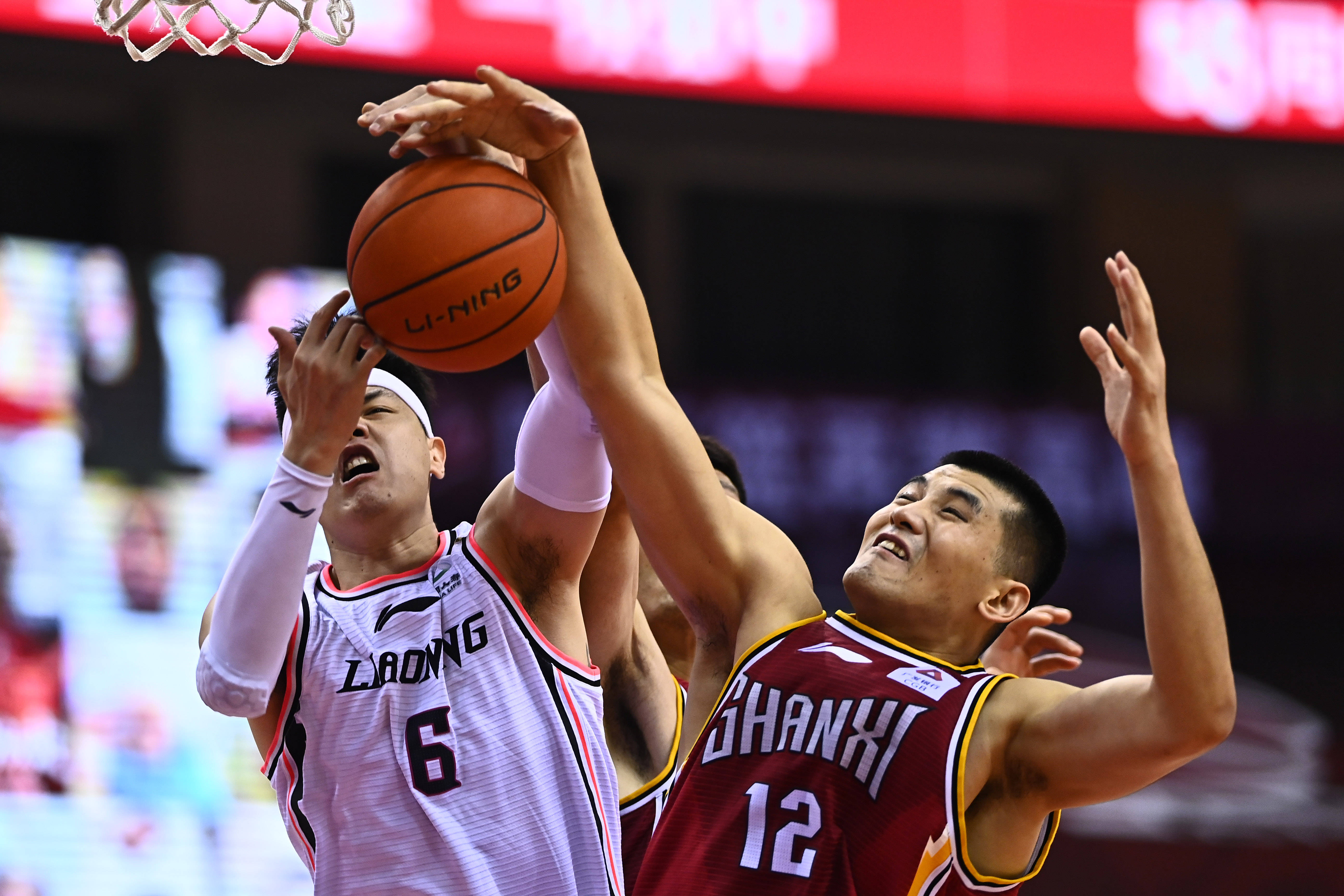 与短期偿付 与短期偿付